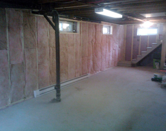 Stud, installation and vapour barrier